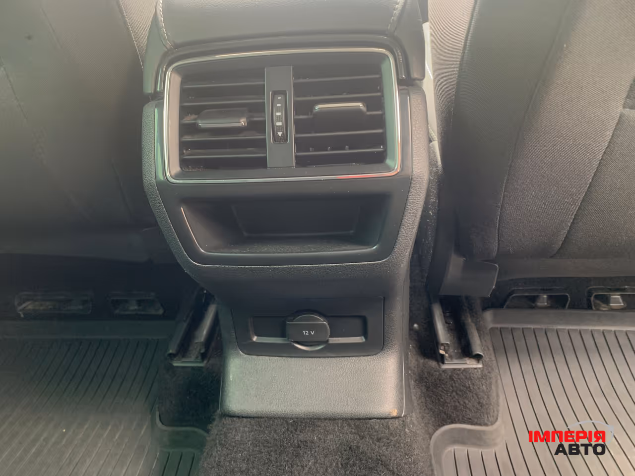 Skoda Karoq - фото 16