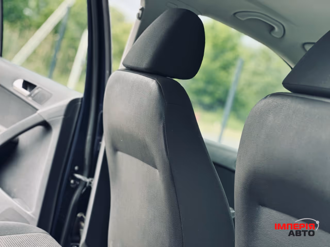 Volkswagen Tiguan - фото 14