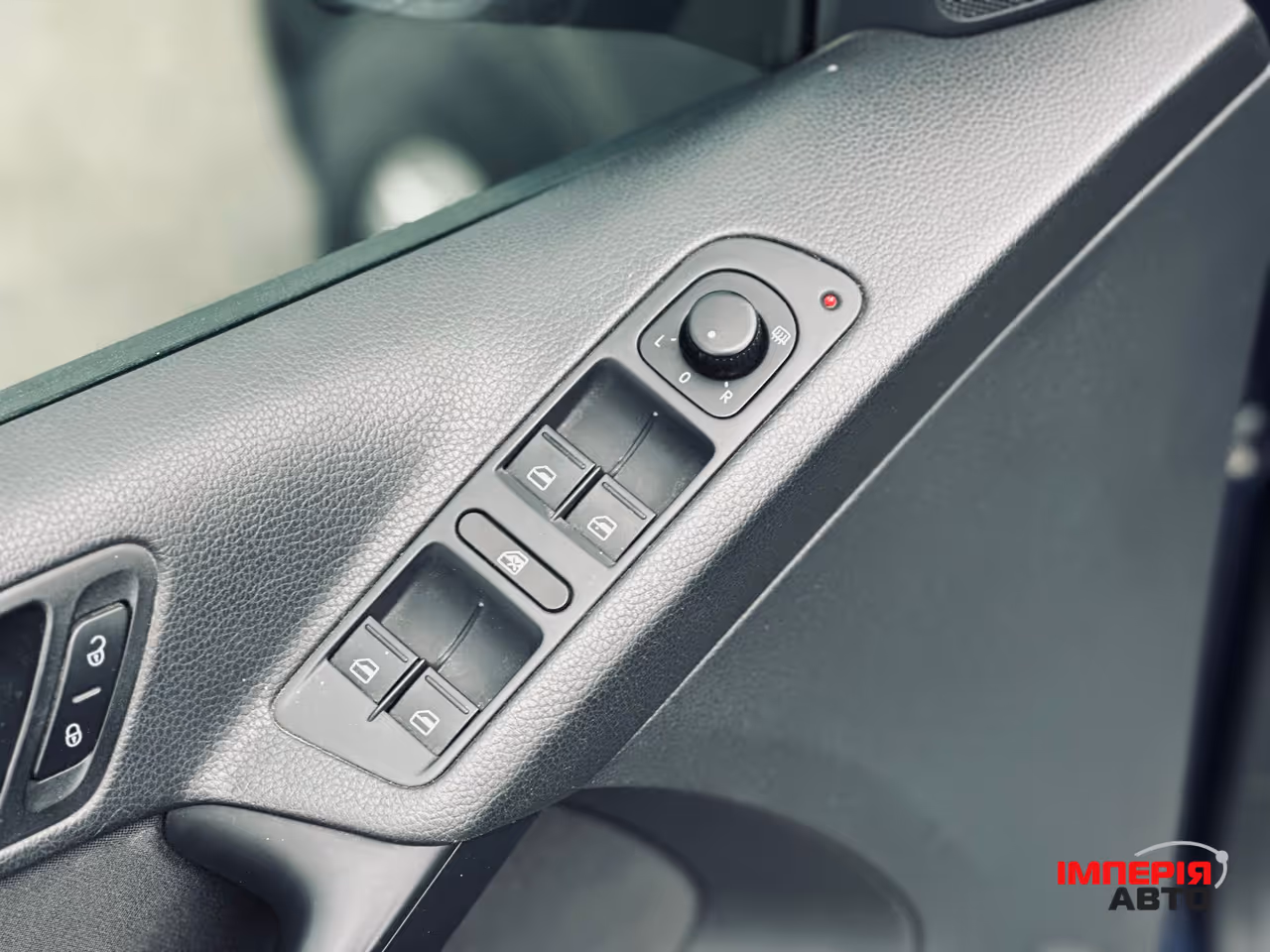 Volkswagen Tiguan - фото 20