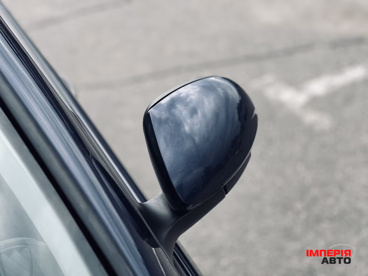 Volkswagen Tiguan - фото 8
