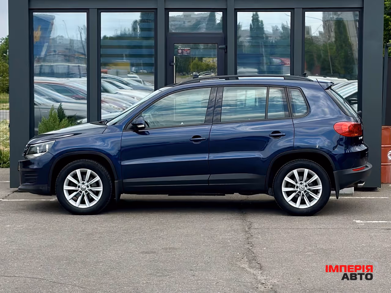 Volkswagen Tiguan - фото 3