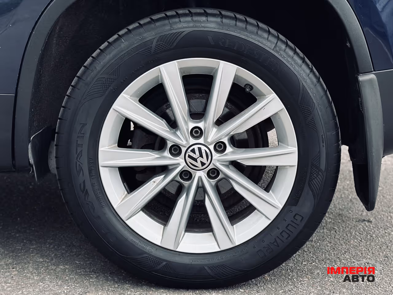 Volkswagen Tiguan - фото 11