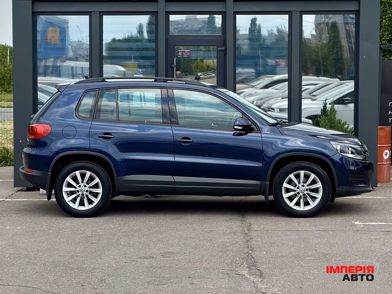 Volkswagen Tiguan - фото 6