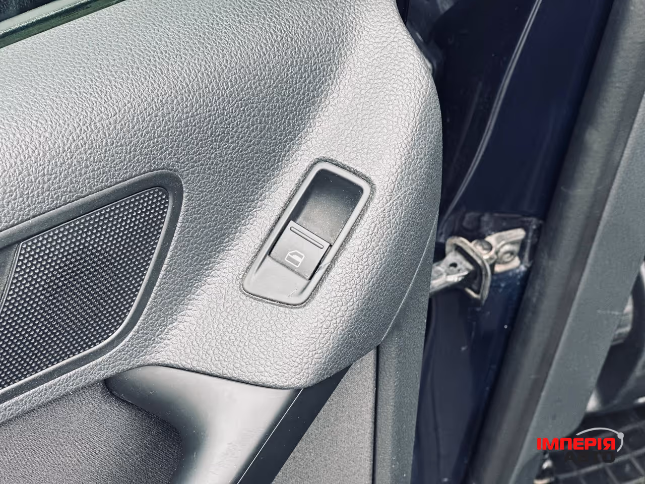 Volkswagen Tiguan - фото 18