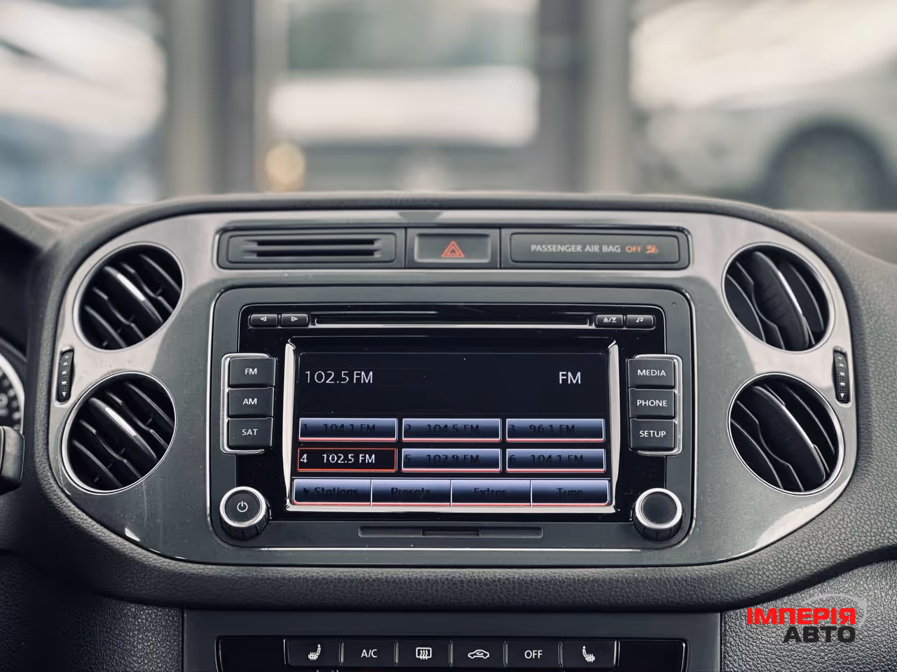 Volkswagen Tiguan - фото 24