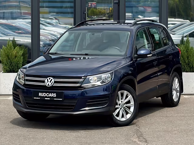 Volkswagen Tiguan - фото 1