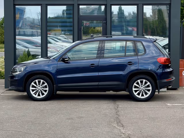 Volkswagen Tiguan - фото 3