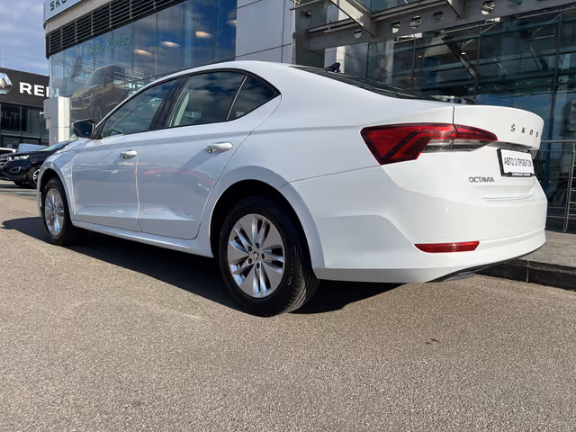 Skoda Octavia - фото 5