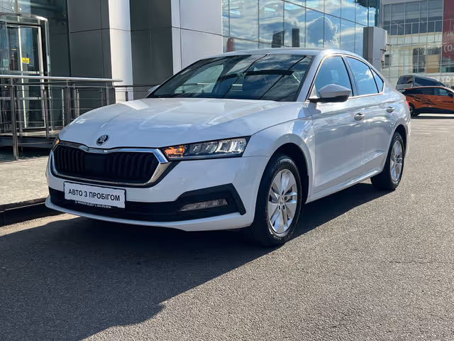 Skoda Octavia - фото 3