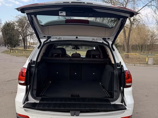 BMW X5 - фото 4