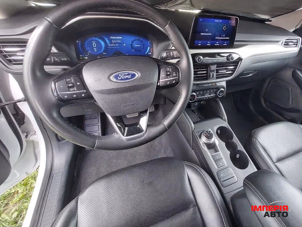 Ford Escape - фото 6