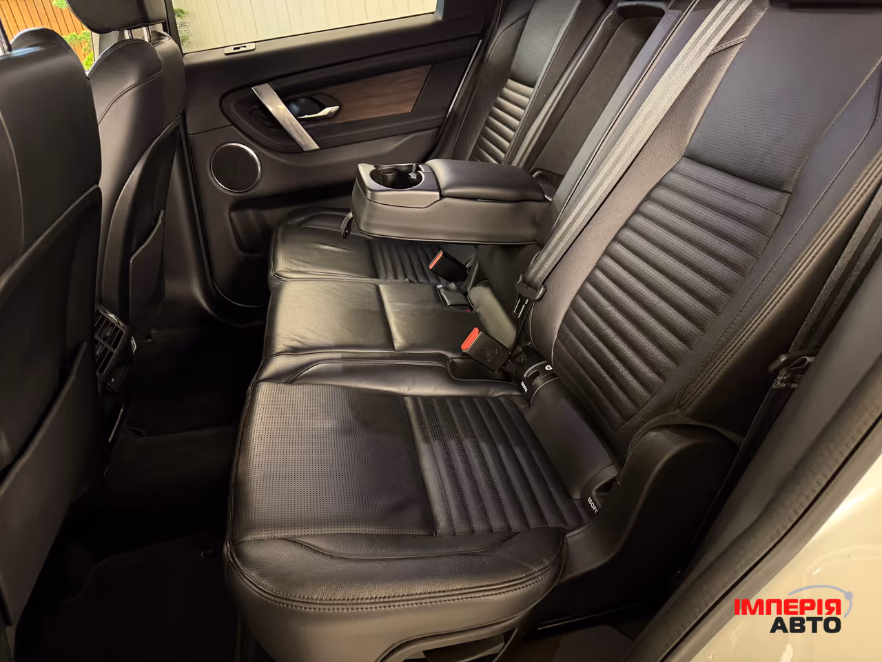 Land Rover Discovery Sport - фото 37