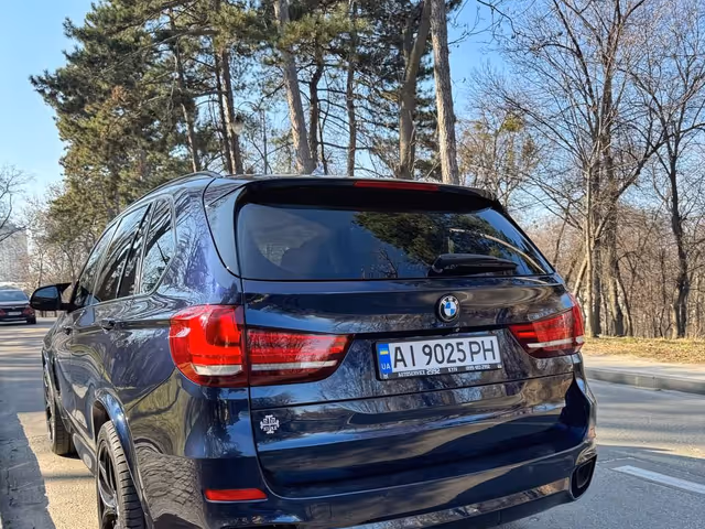 BMW X5 - фото 2