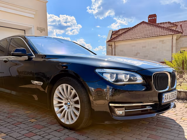 BMW 7 серії - зображення 2