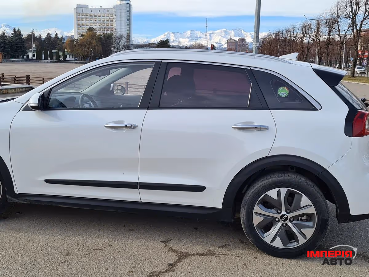 Kia Niro - фото 2