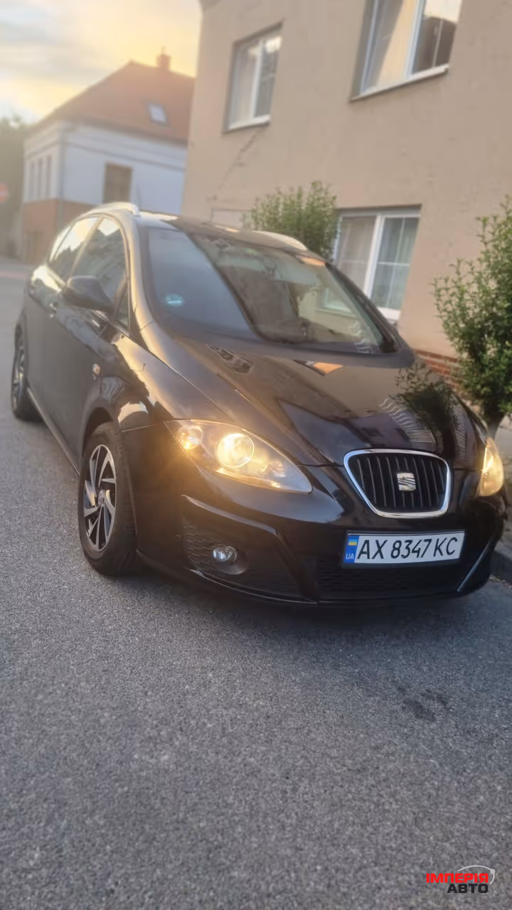 SEAT Altea XL - фото 1