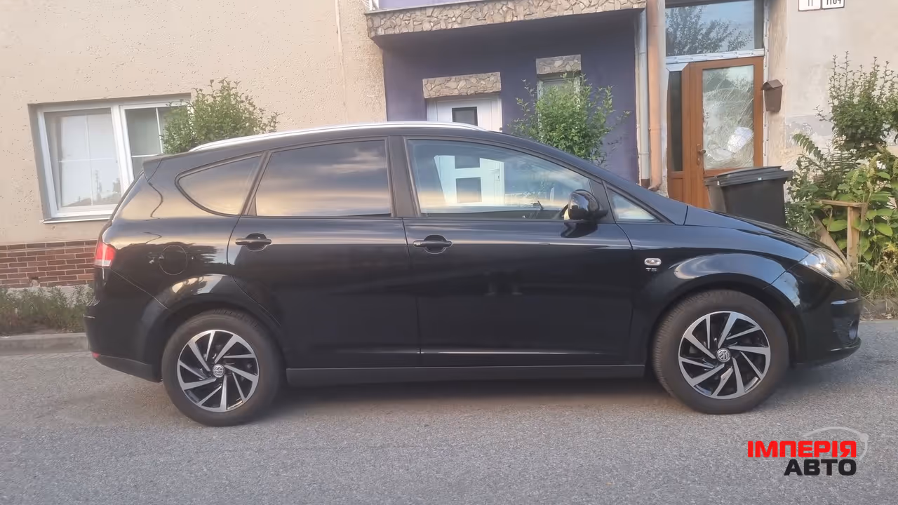 SEAT Altea XL - фото 2