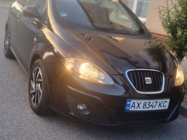 SEAT Altea XL - фото 1