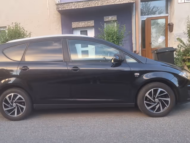SEAT Altea XL - фото 2