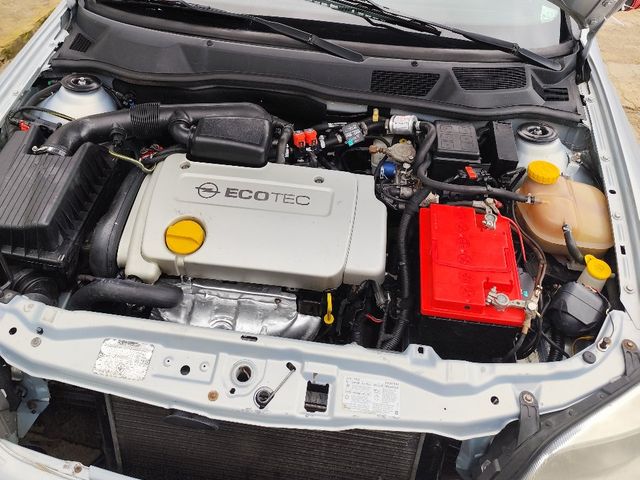 Opel Astra - фото 4
