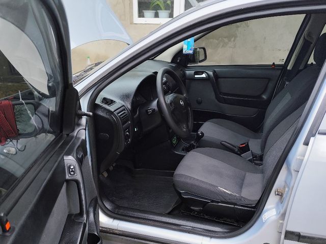Opel Astra - фото 5