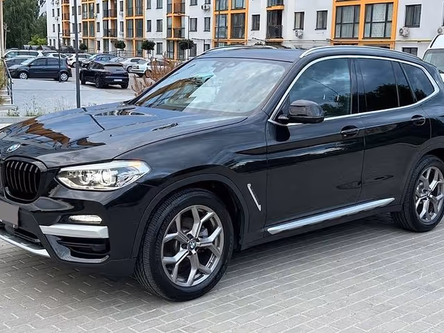 BMW X3 - фото 1