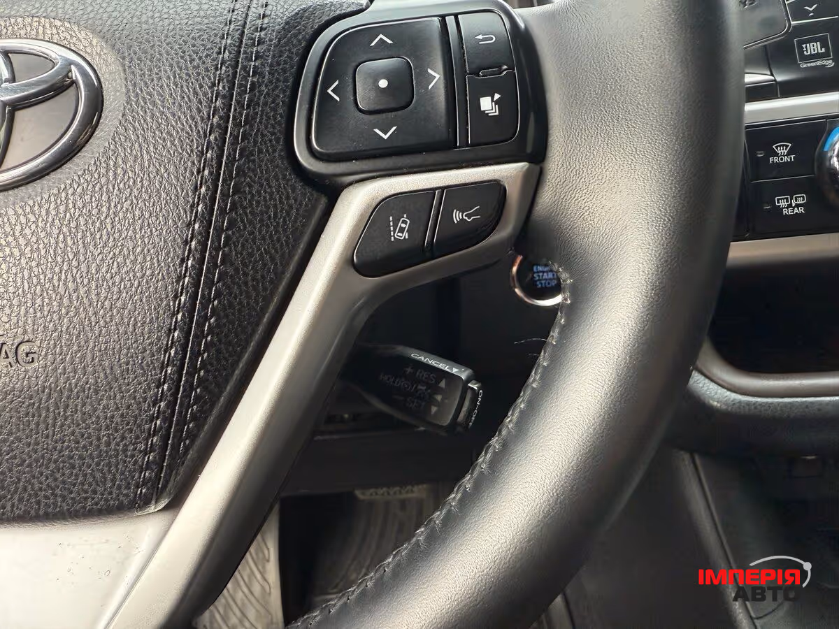 Toyota Highlander - фото 16