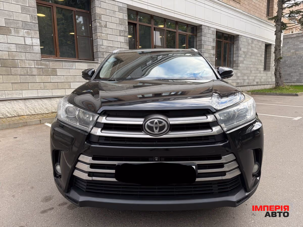 Toyota Highlander - фото 2