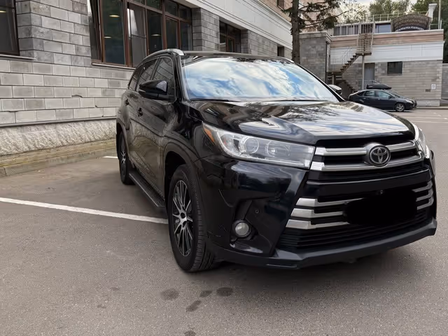 Toyota Highlander - фото 4