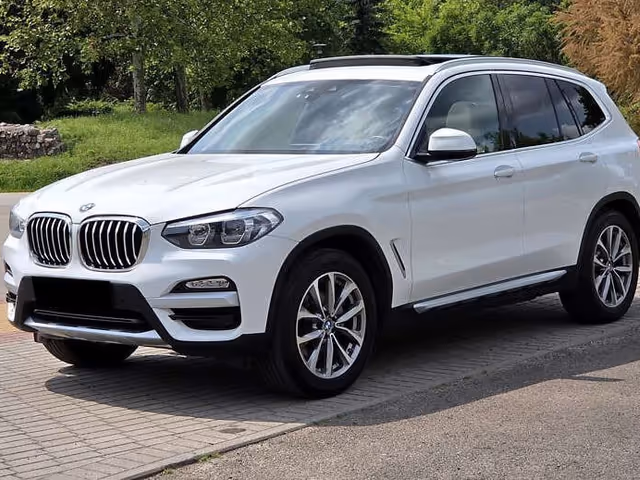 BMW X3 - фото 1