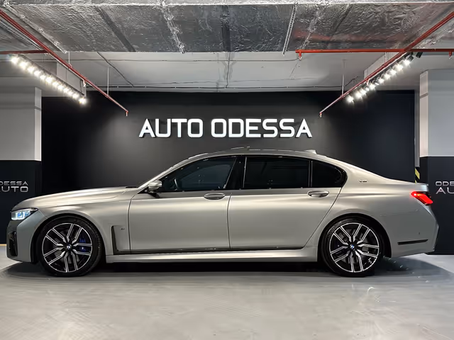 BMW 7 серії - фото 4