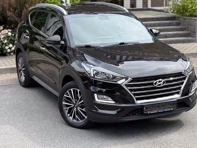 Hyundai Tucson - фото 1