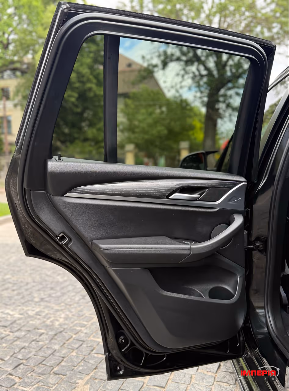 BMW X3 - фото 9