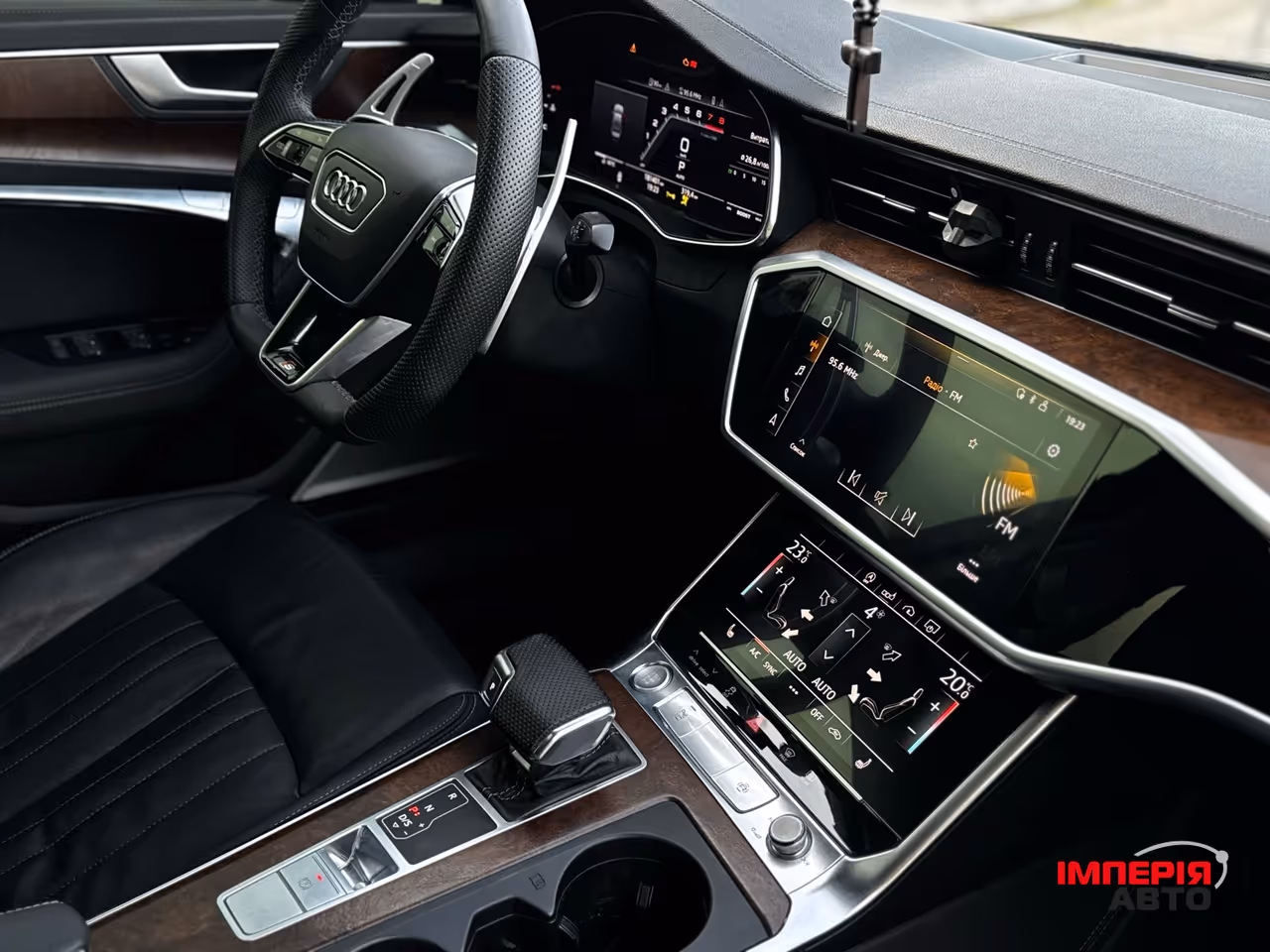 Audi A6 - фото 28