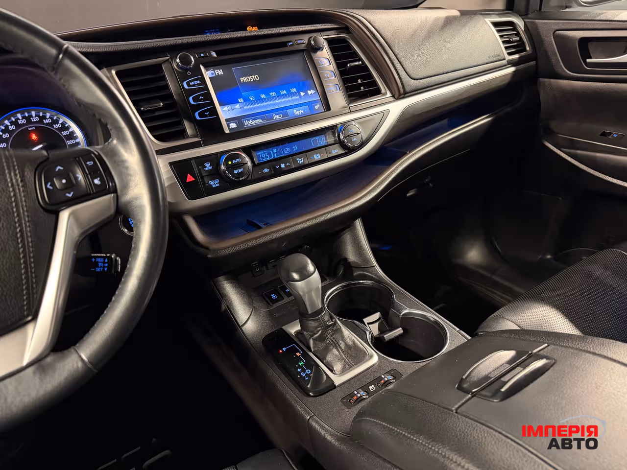 Toyota Highlander - фото 24
