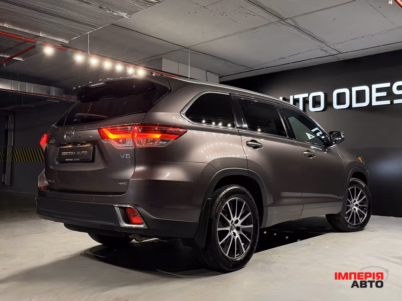 Toyota Highlander - фото 13