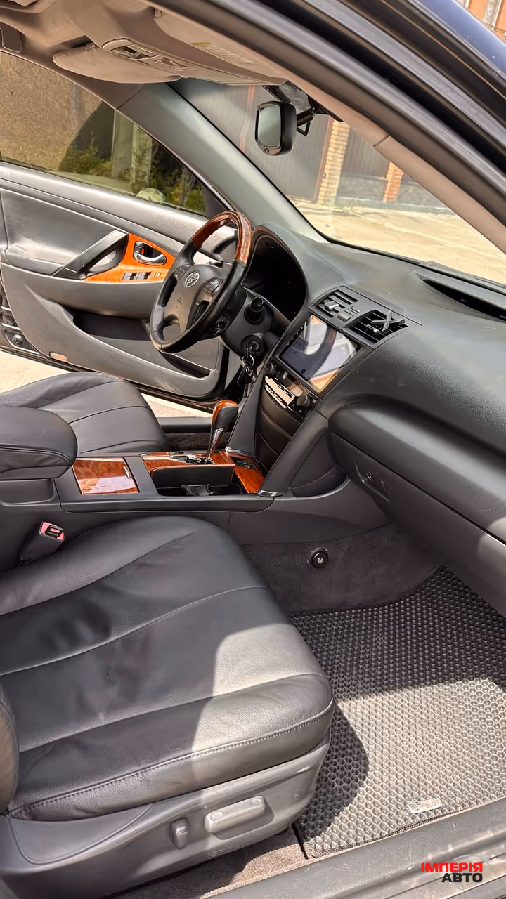Toyota Camry - фото 25