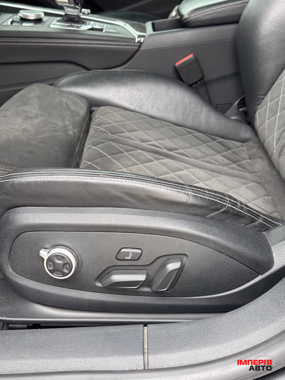 Audi S5 - фото 12