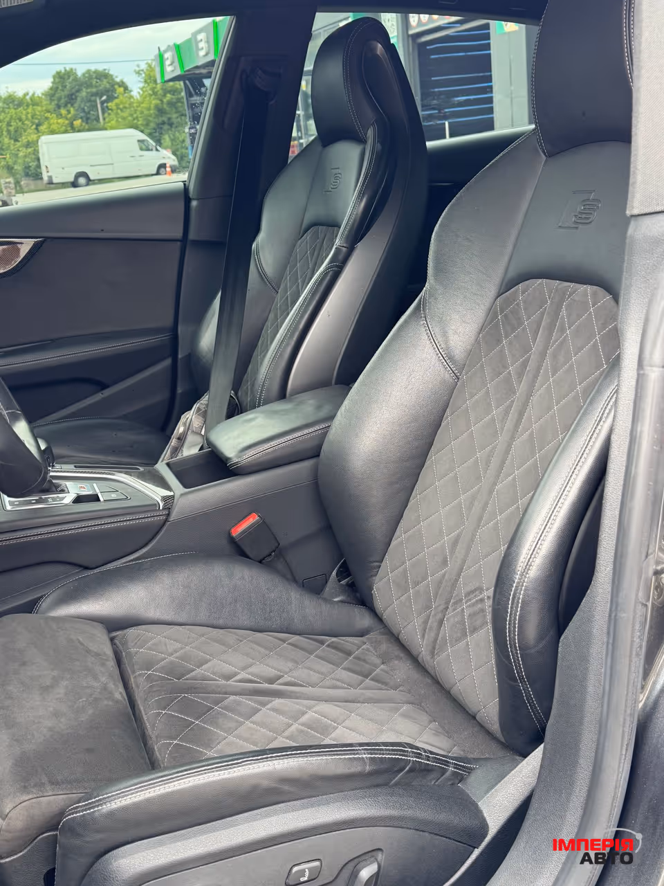 Audi S5 - фото 11