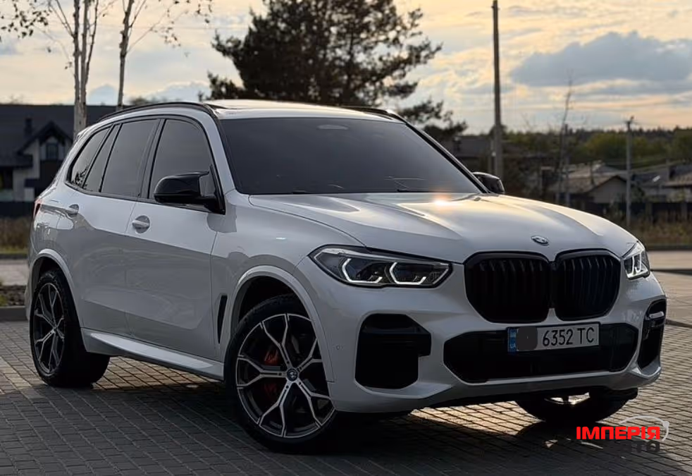 BMW X5 - фото 1