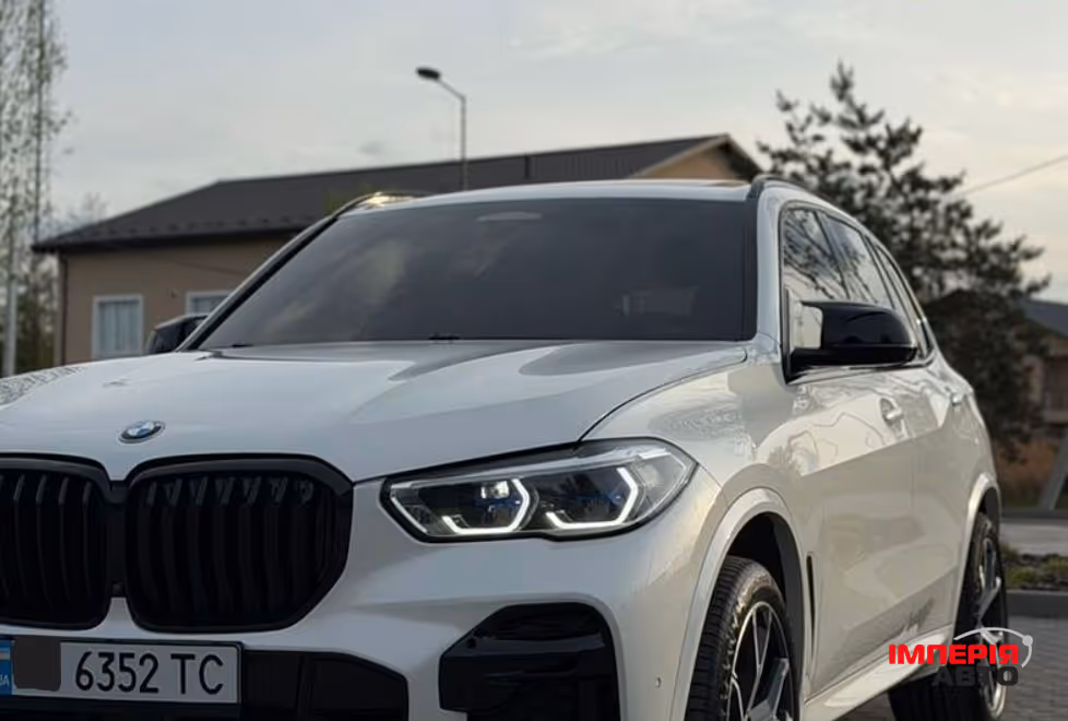 BMW X5 - фото 2