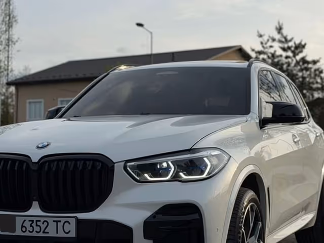 BMW X5 - фото 2