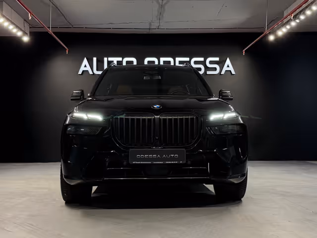 BMW X7 - фото 2