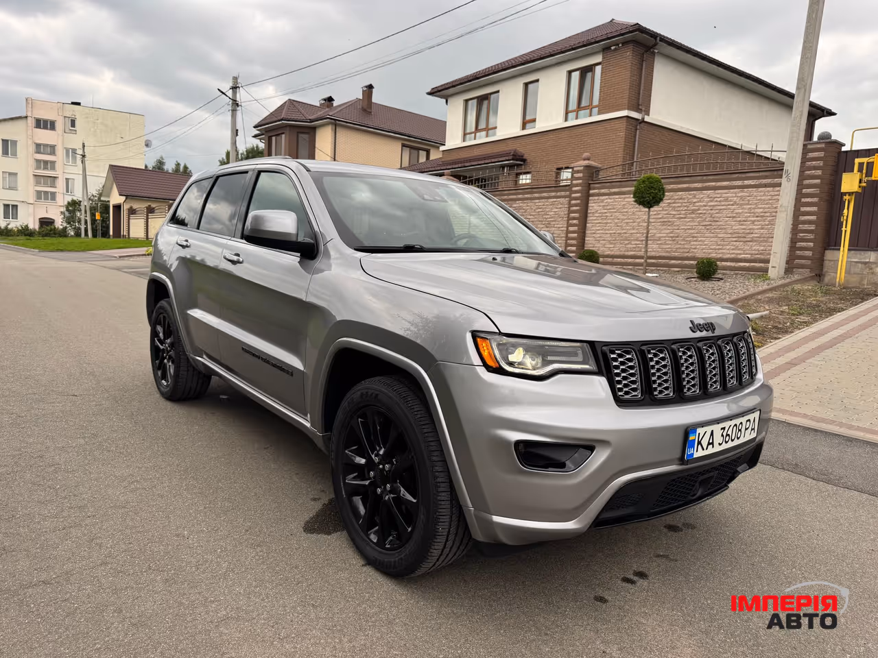 Jeep Grand Cherokee - фото 5