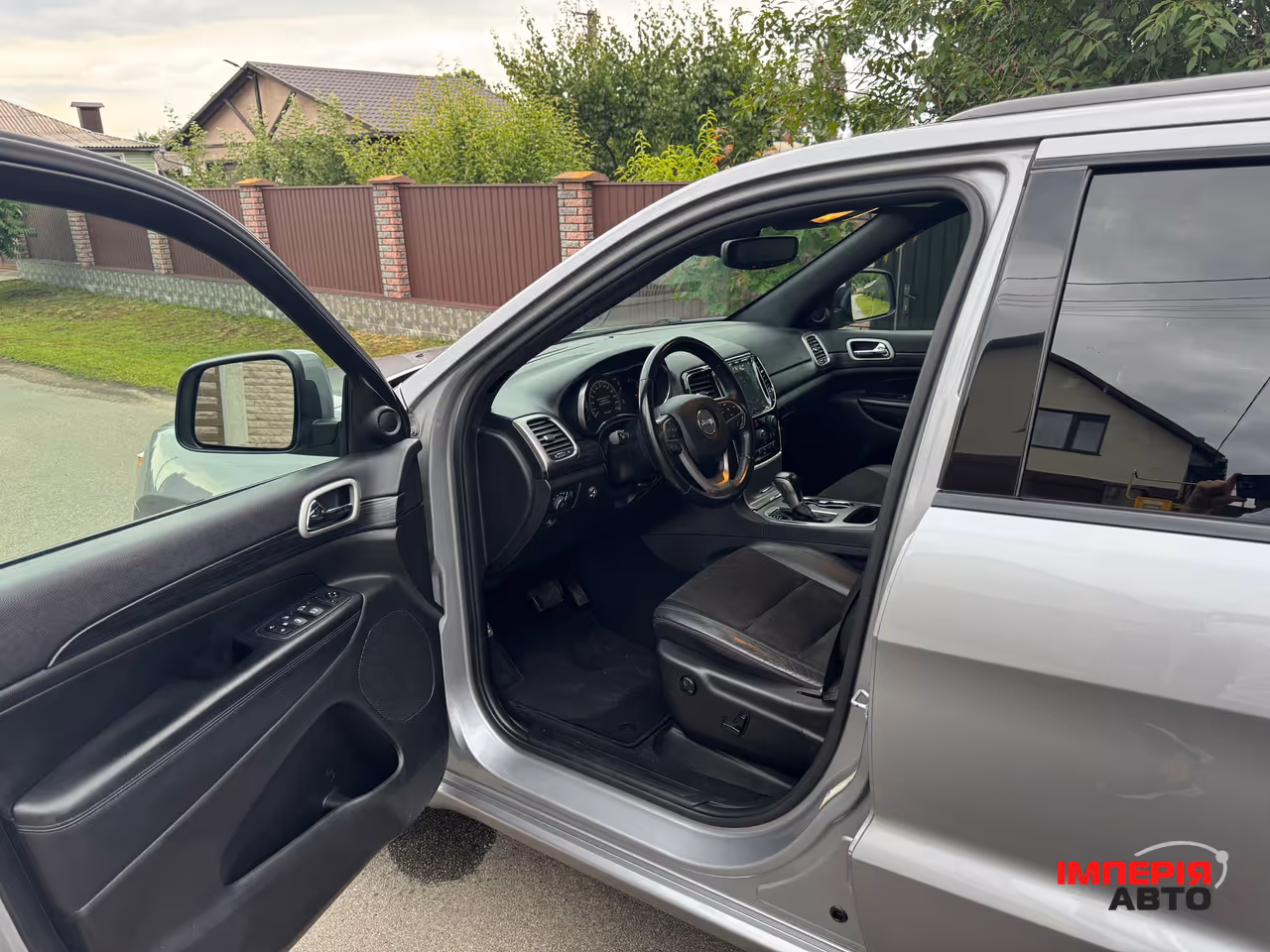 Jeep Grand Cherokee - фото 19