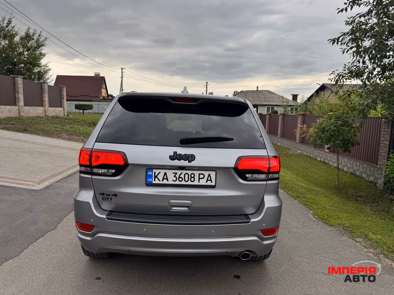 Jeep Grand Cherokee - фото 10