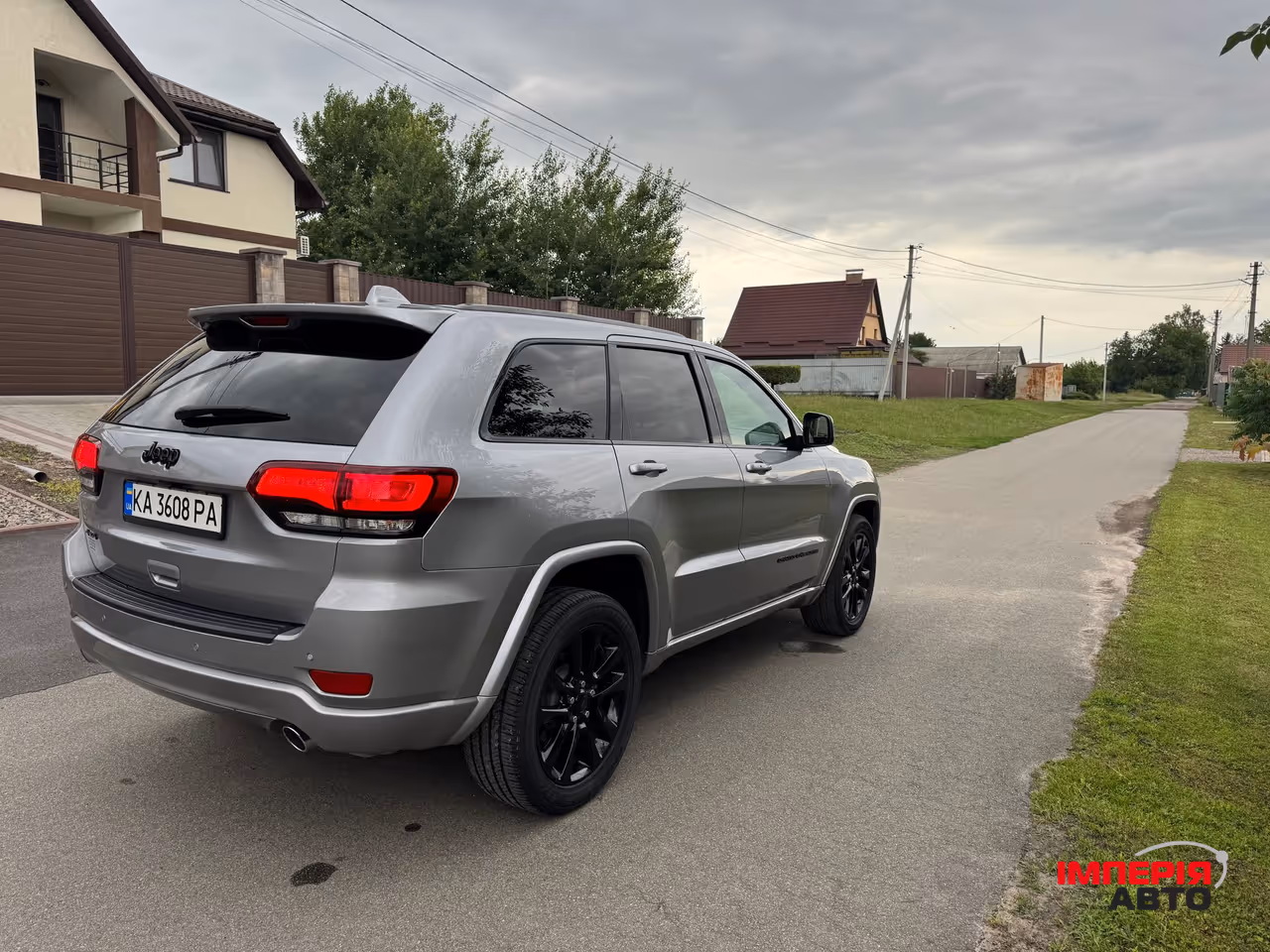 Jeep Grand Cherokee - фото 7