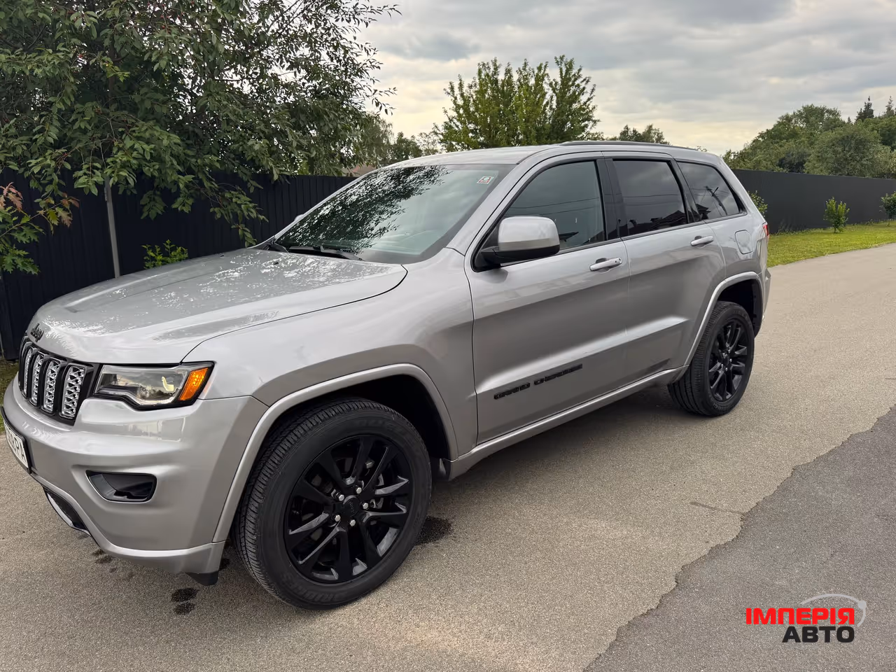 Jeep Grand Cherokee - фото 15