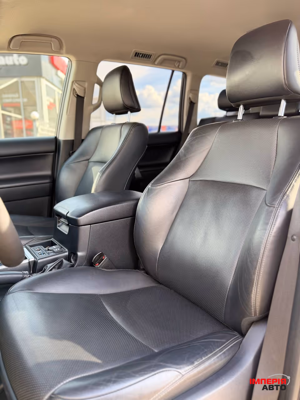 Toyota Land Cruiser Prado - фото 8