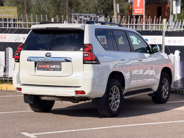 Toyota Land Cruiser Prado - фото 4